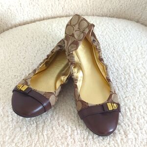 Women Coach Delphine Logo Jacquard Cap Toe Ballet Flats Brown/Tan
